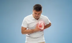 Kalp Krizi Riskini Artıran Günlük Besinler Hangileridir ve Bu Gıdalar Neden Tehlikelidir?