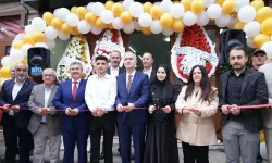 İnegöl Hac ve Umre Malzemeleri Dükkanı Dualarla Açıldı