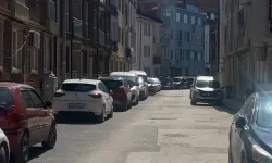 İnegöl Kemalpaşa Mahallesi’nde Çift Yönlü Park Sorunu Trafiği Kilitliyor