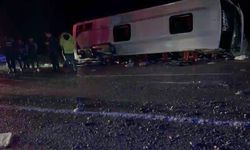 Kahramanmaraş'ta Minibüs Devrildi, 1 Ölü 19 Yaralı