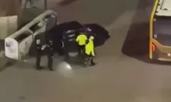 Kestel'de Alkollü Sürücü Çöp Konteynerine Çarptı, Kendini Araca Kilitledi
