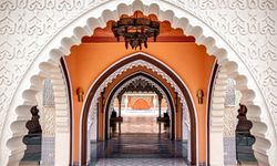 Mezarı Mermerden Yaptırmak Caiz mi? Kabir Süslemenin ve Türbe Yaptırmanın Dini Hükmü Nedir?