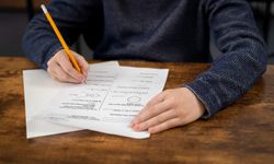 Annelerin en çok okuduğu sınav duası: Sınavın iyi geçmesi için hangi dua okunur?