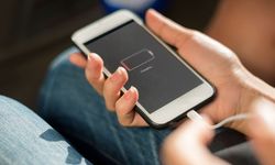Telefonu şarjda kullanmak zararlı mı? Şarjdayken oyun oynamak cihazı gerçekten etkiliyor mu?