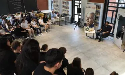 Uğur Uzunel'den Öğrencilere İlham Veren Rıfat Ilgaz Söyleşisi