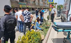 İnegöl’de Trafiğe Kapalı Alanda Ticari Taksi ile Motosiklet Çarpıştı: Bir Yaralı