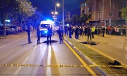 Yolun Karşısına Geçerken Anne ve Kızı Hayatını Kaybetti