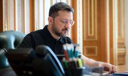 Zelenskiy: “15 Mayıs’ta Türkiye’de Putin’i Bekliyorum”