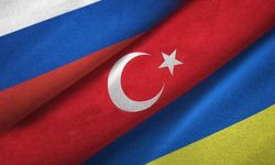 İstanbul'da Kritik Barış Zirvesi Başladı: Türkiye, Rusya ve Ukrayna Heyetleri Çırağan Sarayı’nda Bir Arada