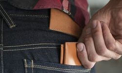 Arka Cepte Cüzdan Taşımak Duruş Bozukluğuna Mı Sebep Oluyor?