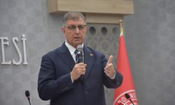 Cemil Tugay'dan Grevdeki Sendikaya Sert Tepki: “İzmir Diz Çökmeyecek”