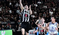 Anadolu Efes, Beşiktaş Deplasmanında 90-87 Kazanarak Seride Öne Geçti
