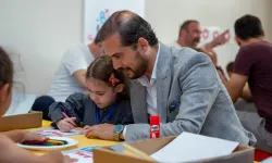 Bursa'da Babalar Günü Coşkusu: Minik Ellerden Babalarına Özel Hediye