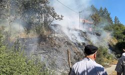 Bahçede çıkan yangın evi küle çeviriyordu