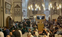 Bursa’da Binlerce Kişi Bayram Namazı İçin Ulu Cami’ye Akın Etti