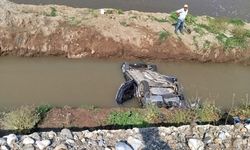 Çorum’da otomobil sulama kanalına devrildi: 1’i bebek, 3 yaralı