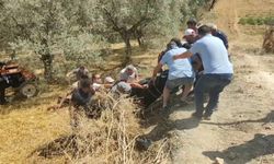 Devrilen traktörün altında kalan sürücü hayatını kaybetti
