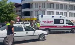 İznik’te Otomobil ile Motosiklet Çarpıştı: 1 Kişi Yaralandı