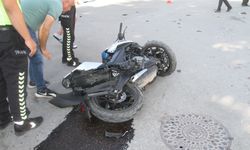 Minibüs ile çarpışan motosiklet sürücüsü hayatını kaybetti