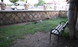 Önce kafasına vurdu, sonra boğazını kesip öldürdü
