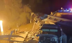 Köprü Çöktü, Yolcu Treni Raydan Çıktı: 7 Ölü, 69 Yaralı