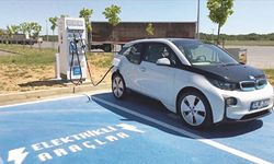 Elektrikli Arabalarda Uzaktan Kontrol Özelliği Var mı? Hangi Modellerde Bulunur, Ne Kadar İşlevsel?