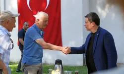 Başkan Erkan Aydın, Mahalle Buluşmalarıyla Sorunlara Sahada Çözüm Üretiyor