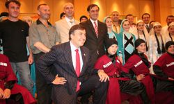 İnegöl Kafkas Folklor Ekiplerine Uluslararası Övgü: Devlet Başkanı Saakaşvili Hayran Kaldı