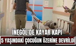 İnegöl'de Kayar Kapı 5 Yaşındaki Çocuğun Üzerine Devrildi!