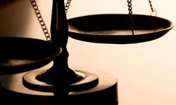 Lir Hukuk Nedir? Lir Hukuk Gerçek mi, Yoksa Dolandırıcılık mı?