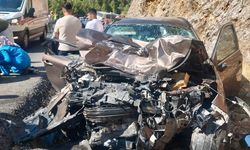 Antalya'da otomobil çekici ile çarpıştı: 5 yaralı