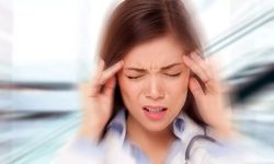 Auralı migren nedir? Neden olur ve belirtileri nelerdir? Hangi durumlarda dikkat etmeliyiz?