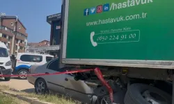 Bursa’da Feci Kaza: Otomobil Park Halindeki Tıra Çarptı, Sürücü Hayatını Kaybetti