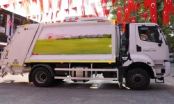 İznik Belediyesi’ne 7,5 Milyon TL’lik Çöp Kamyonu Hibesi