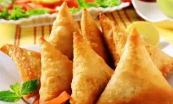 Samosa Nedir, Hangi Malzemelerle Yapılır ve Evde Kolayca Nasıl Hazırlanır?