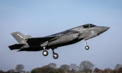 İngiltere’ye Ait F-35 Savaş Uçağı Japonya’da Acil İniş Yaptı