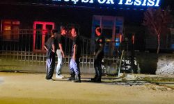 İnegöl’de Köpek Demir Parmaklıklara Sıkıştı, İtfaiye Kurtardı