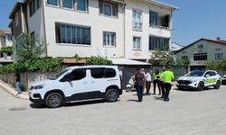 İnegöl’de Park Halindeki Araca Çarpan Otomobil Kazaya Neden Oldu