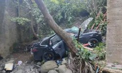 Samsun’da Köprüden Uçan Otomobilde 12 Yaşındaki Çocuk Hayatını Kaybetti