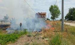 İnegöl’de Boş Arazide Otluk Yangını Korkuttu