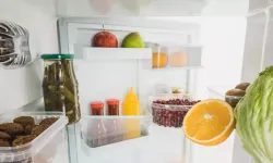 Yarım Limon Buzdolabında Saklandığında Gerçekten Sağlık Riskleri Taşır mı? Nelere Dikkat Etmeliyiz?