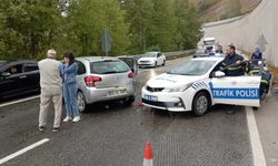 Tokat Niksar’da Peş Peşe Kaza: Polis Aracına Otomobil Çarptı, 2’si Polis 8 Yaralı