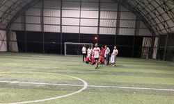 Halı saha maçında 44 yaşında hayatını kaybetti