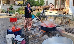 Kışlık salçalar kaynamaya başladı