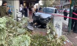 Bursa’da yolun karşısına geçmek isteyen lise öğrencisine otomobil çarptı