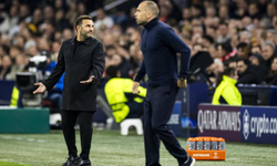 Ajax, John Heitinga'nın görevine son verdi