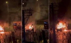 Bursa’da hafif ticari araç gece yarısı alev aldı