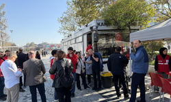 AK Parti Düzce teşkilatından Kızılay’a destek