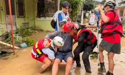 Filipinler’de Kalmaegi Tayfunu 26 can aldı