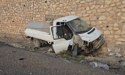 Gaziantep’te kamyonetin hafif ticari araca çarpması sonucu 4 kişi yaralandı